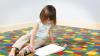 Puha padlók gyermekszobákba: hogyan teremtsünk kényelmet és egészséges körülményeket elfogadható áron